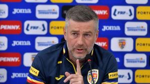 Continuă valul de critici la adresa lui Edi Iordănescu! Mesaj dur al lui Ilie Dumitrescu: „Meci greu? Trebuie să vă rupeți carnetele! Nu există grupă mai accesibilă”