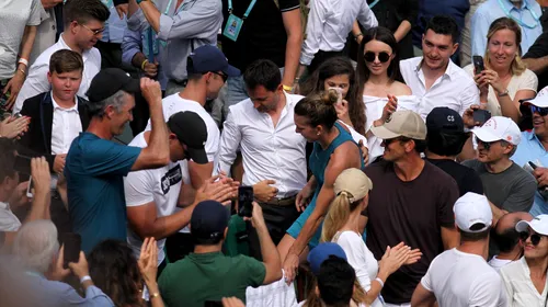 GALERIE FOTO | Cel mai emoționant moment al finalei! Ce s-a întâmplat în loja de unde staff-ul și familia Simonei au privit finala de la Roland Garros