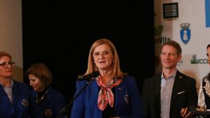 Reacția Elisabetei Lipă despre plângerea la DNA în care e acuzată că a premiat pentru medaliile olimpice bucătari, tâmplari şi ospătari: "Nu au zile libere. Am conştiința împăcată"