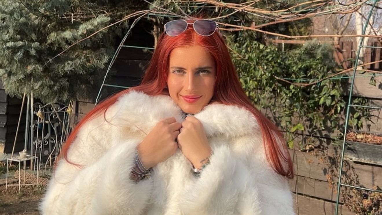 Rebela tenisului românesc și-a surprins fanii după ce a petrecut Crăciunul cu fotbalistul Stelei! Transformare radicală de look. FOTO