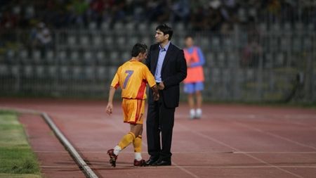 Petre, "câine" până la moarte! 'Nea Piți, nu vin'