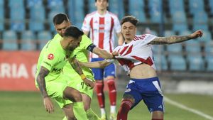 Oțelul Galați - Poli Iași, duel de foc. În ultimele două meciuri directe s-au marcat opt goluri și au fost trei eliminări