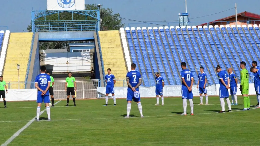 ”FC U” Craiova a scăpat de COVID-19. Fotbaliștii cu semnul întrebării au ieșit negativ la ultima testare. Lotul deplasat pentru partida cu FK Csikszereda și reacția lui Nicolo Napoli