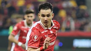 Reacția lui Opruț despre transferul iernii la Dinamo: „E normal să fie concurență”