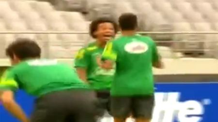 VIDEO - Dribling "a la Neymar", victimă: Neymar