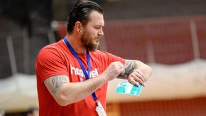 Iulian Stamate, la final de drum ca principal la Corona Brașov: „M-au înjurat mulți, acum nici nu mai contează”. Planuri mari pentru sezonul viitor