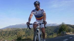 Eduard Grosu, o nouă victorie mare. Românul s-a impus în etapa a 12-a Turului Lacului Qinghai