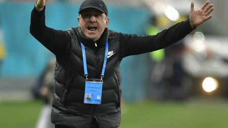 Gheorghe Hagi, plin de nervi după umilința cu FCSB: „Ar fi trebuit să îi schimb pe toți la pauză!”