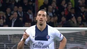 L-a prins radarul. Ibrahimovic a reușit o "dubla" cu Leverkusen. Al doilea gol a fost memorabil. Ce viteză a atins mingea