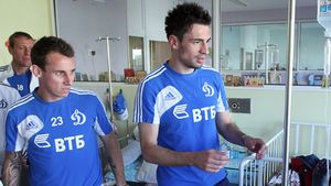 Nu te-ai fi așteptat la așa ceva!** Cine a aruncat de fapt petarda care a întrerupt meciul Dinamo - Zenit și care l-a băgat în spital pe portarul lui Dan Petrescu