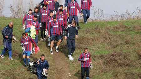 Mesaj lui ALRO pentru "câini":** "Vă spulberăm!"