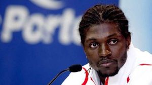 Adebayor îngrijorat de situația fotbalului din Togo