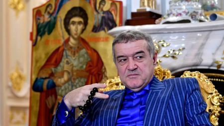 Gigi Becali, antrenorul sezonului în Superliga? Un eventual triumf al celor de la FCSB ar provoca o situație inedită: „Ce ar spune ceilalți antrenori din campionat? El decide cine joacă, cine iese” | VIDEO EXCLUSIV ProSport Live