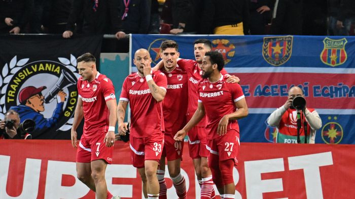FCSB a anunțat un transfer de la rivala Dinamo, dar a părut că a făcut-o din greṣeală