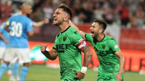 Răsturnare de situație! Mihai Stoica, anunț șoc: Deian Sorescu nu mai vine la FCSB! De ce nu l-a mai vrut Gigi Becali pe fundașul lui Rakow