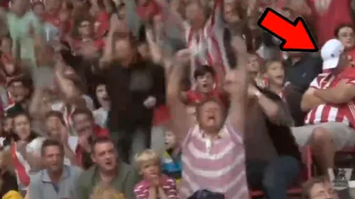 VIDEO EPIC** Vuietul mulțimii l-a lovit ca un TRĂ‚SNET. Un fan al lui Southampton dormea la penalty-ul lui Van Persie! Cum a reacționat când i-a fost stricată „siesta”