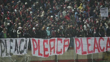 Turcu:** "E o mizerie să fiu înjurat de fani! Nu înțeleg de ce mă jignesc!"