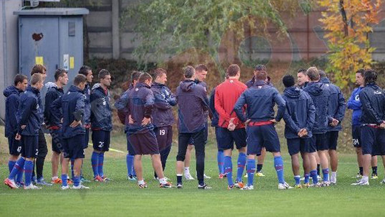 El e jucătorul care se SACRIFICĂ‚ pentru Steaua!** "Băiatul RISCĂ‚ mult! Îl putem PIERDE pe termen lung!"