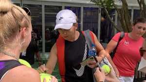 Simona Halep, aproape de șoc termic la Washington! Sportiva din România s-a sufocat din cauza căldurii și a fost la un pus să leșine înainte de abandon