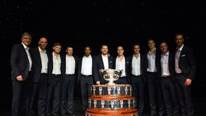 Drama și miracolul unui jucător de tenis care joacă în acest weekend finala Cupei Davis, la Lille. "Nu a fost simplu, pentru că operația nu a decurs sută la sută bine. Apoi, inima fetiței mele...". PLUS: programul complet al meciurilor