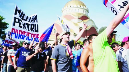 AISS, alături de suporterii Stelei, la mitingul de la "Palat"