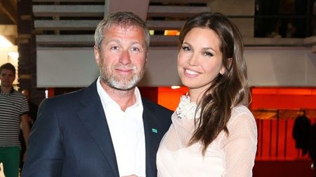 Anunț BOMBĂ‚! Roman Abramovich divorțează! Cât îl poate costa despărțirea pe patronul lui Chelsea, omul cu o avere estimată la peste 7 miliarde de euro