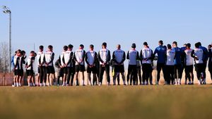 Mirel Rădoi a dat milităria jos din pod la FCSB! Amenzi drastice, strânse de căpitan: „Ei plătesc, nu cei care greşesc!”