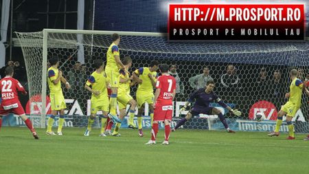 Steliștii, năuciți de jocul lui Dinamo!** "Ne uităm AMEȚIȚI în sus! Bine că pleacă Torje și se slăbește echipa"