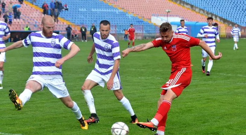 Mutarea de la Sânmartin la Oradea, de bun augur pentru Luceafărul.** Trupa lui Kiss a defilat cu ASU Poli pe stadionul 