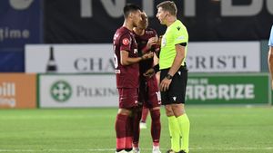 CFR Cluj e pregătită să ia decizia în cazul lui Ciprian Deac și Mario Camora. Patronul Nelu Varga le-a pecetluit deja soarta, dar președintele Cristi Balaj a încercat să amâne anunțul oficial