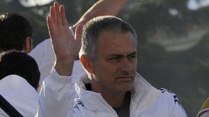 Șah-mat, Barcelona! Mourinho renunță la Higuain pentru un nou transfer NEBUN la Real!** 70 de milioane de euro pentru o "mașină de pase decisive"