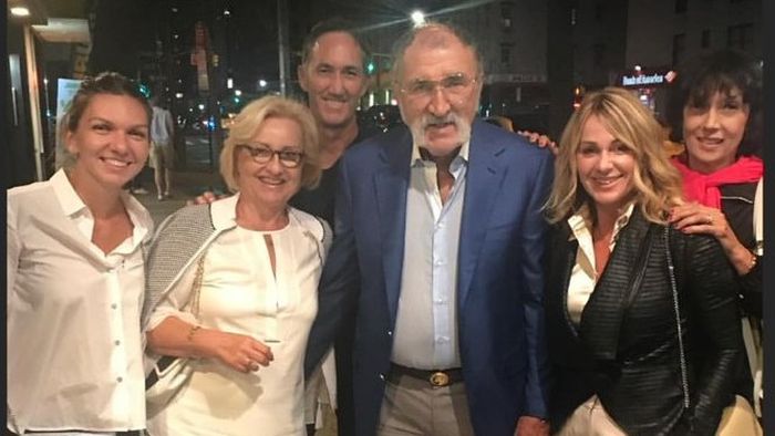 CULISE | Omul care veghează din umbră asupra Simonei. Ea a trimis-o pe Halep să efectueze investigația prin RMN: "Este prietena mea de suflet"