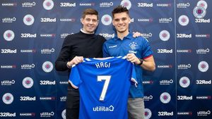 Ianis Hagi, lăudat de legendarul Steven Gerrard: „Astea sunt motivele pentru care l-am vrut la Rangers!”