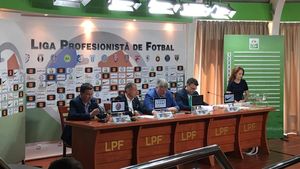 Programul Ligii 1, sezonul 2016-2017! Rapid e prima echipă extrasă din urnă, dar ar putea fi înlocuită cu ACS Poli! Steaua - Dinamo se joacă pe 20 august, în etapa 5