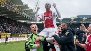 Visul unei zile perfecte! Debut cu "dublă" pentru un puști de la Ajax!