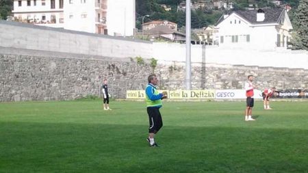 Hagi a revenit în iarbă la antrenamentul Viitorului. "Îmi trebuia un pic de mișcare, că are nevasta nevoie de mine"