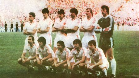 VIDEO** Fotbal adevărat! Damaschin răpune Steaua '86 în finala Cupei - Ai fost acolo?