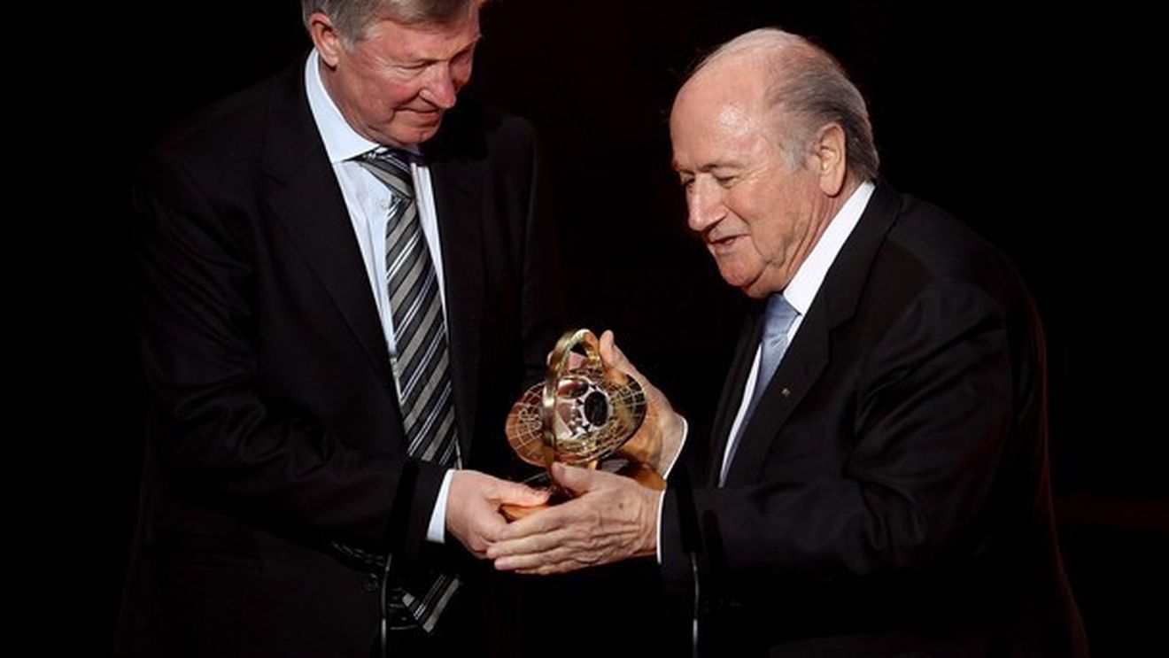 Mai are trei ani!** Blatter face anunțul pe care lumea fotbalului îl așteaptă de ani de zile: "În 2015 mă retrag!" ** Află cine-i va fi succesor