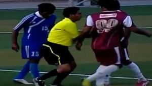 VIDEO Un nou gest uimește lumea fotbalului** Nu ai să ghicești niciodată ce i-a făcut un jucător unui adversar