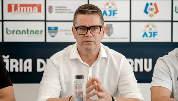 Antrenorul Flavius Stoican, prezentat la CS Drobeta Turnu Severin! Nou-promovata în Liga 3 are momentan doar 15 jucători: ”M-am înhămat la un proiect de viitor”