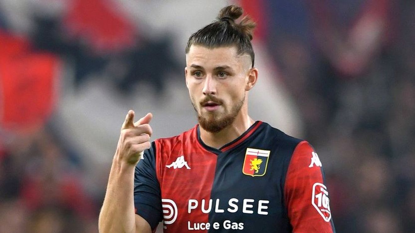 Cel mai titrat club din lume după Real Madrid vrea să îl transfere pe Radu Drăgușin! Victoria cu PSG readuce în discuția afacerea: „Genoa vrea 30 de milioane de euro”