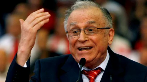 Ion Iliescu împlinește azi 90 de ani. Fostul președinte a condus sportul școlar și universitar și a ținut cu Rapid în tinerețe. Cum și-a justificat alegerile