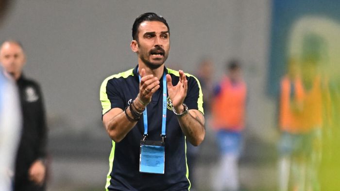 Charalambous a ales noul selecționer al României. Două nume perfecte pentru antrenorul FCSB: „Legendă și legend”