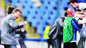 Petrescu, lăudat de fostul adversar din finala Ligii! "Nu mă miră că e un antrenor mare"