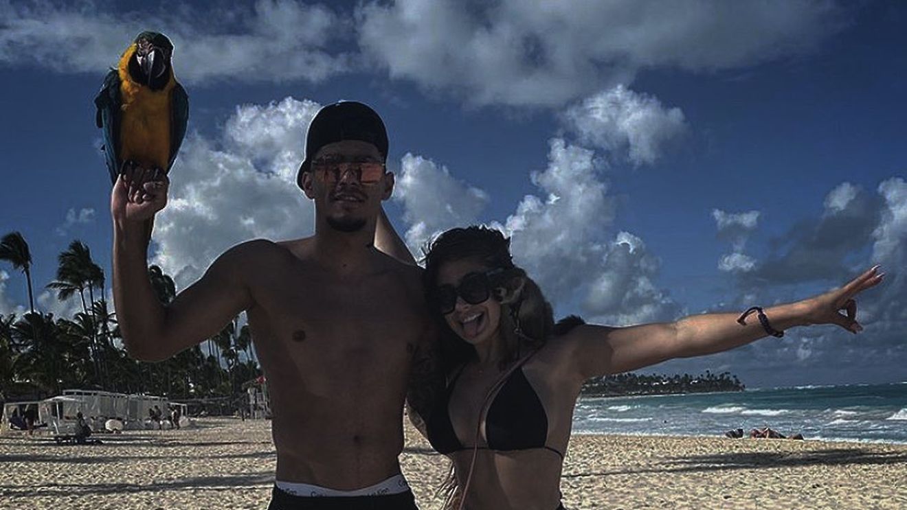 Și-a făcut provizii, nu glumă! Cu ce și-a umplut coșul de cumpărături iubita lui Florinel Coman, după ce pandemia de coronavirus a băgat groaza în România | VIDEO