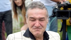 Planurile lui Becali, date peste cap! Jucătorul din naționala de tineret pe care vrea să-l aducă la FCSB ar putea ajunge în Ligue 1
