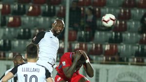 Francezii au luat la întrebări una dintre revelațiile sezonului din Liga 1: "E pentru prima dată când mi s-a întâmplat asta!". Experiența unică trăită în România și un sfat pentru cei din "Hexagon": "Nu e deloc așa"