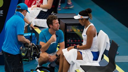 Antrenorul lui Naomi Osaka, concediat de Simona Halep în trecut, nu rămâne dator: „Asta e diferența dintre ele!"