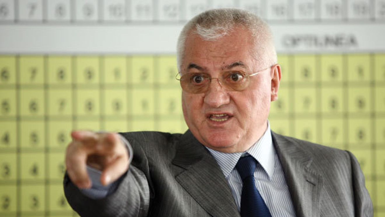 Dragomir anunță APOCALIPSA în fotbalul românesc:** "6 patroni vor să se retragă!"