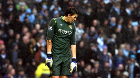 Pantilimon e adorat de fani, dar "săpat" de colegi!** Spaniolii scriu că Aguero vrea să-l vadă plecat de la City pentru a-i face loc unui prieten
